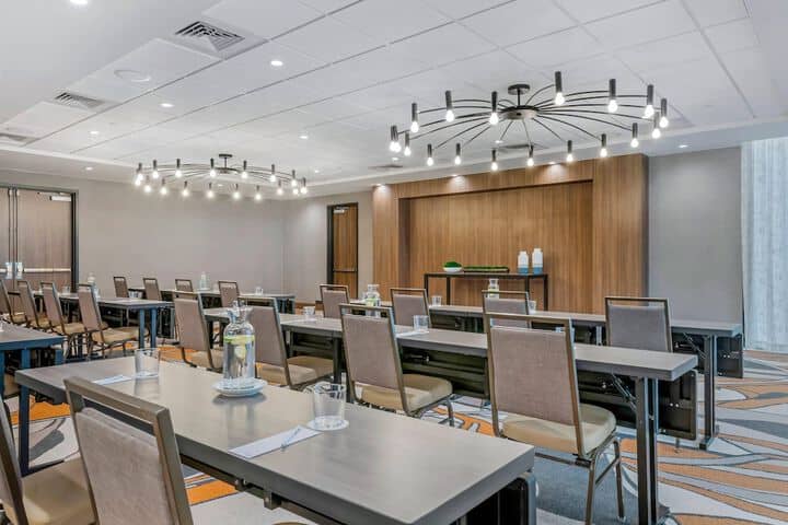 Meeting facility